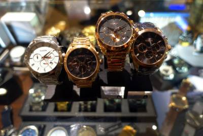 NIXON手錶，大錶徑 專業級防水的中性潮流時尚錶，男女皆可戴的皮帶 鋼錶帶運動錶，生日及情人節禮物推薦