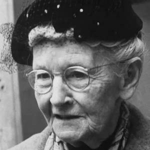 她活了101歲，當了一輩子農婦，生了10個孩子，80歲那年卻轟動世界！