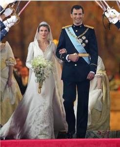 27歲甩前夫，32歲嫁王子，從平民逆襲成王妃並獲得舉國擁戴，這個女人厲害了！