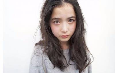 憑藉逆天顏值，日本這位14歲混血小蘿莉迅速走紅，她的笑容能甜炸你！