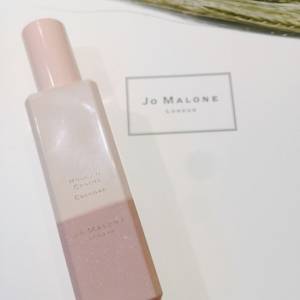 雙色奶油接拼瓶身！Jo Malone London 英倫田野English Fields限量系列