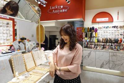 五告蝦趴西門町PARTY，uma hana防水包專賣店 奧莉薇帽子商舗 Lucky Amy幸運咪 Color 108武昌店，優惠享不完