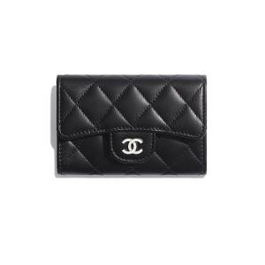「卡夾零錢包」推薦Top15！Chanel Dior Celine Gucci…「Loewe」這款酪梨綠真的太美了啦！