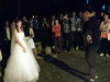 大二女生穿婚紗在男生寢室樓下求婚成功！