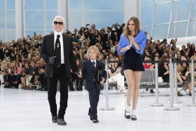 時尚傳奇Karl Lagerfeld自述與香奈兒Chanel一起走過的30年